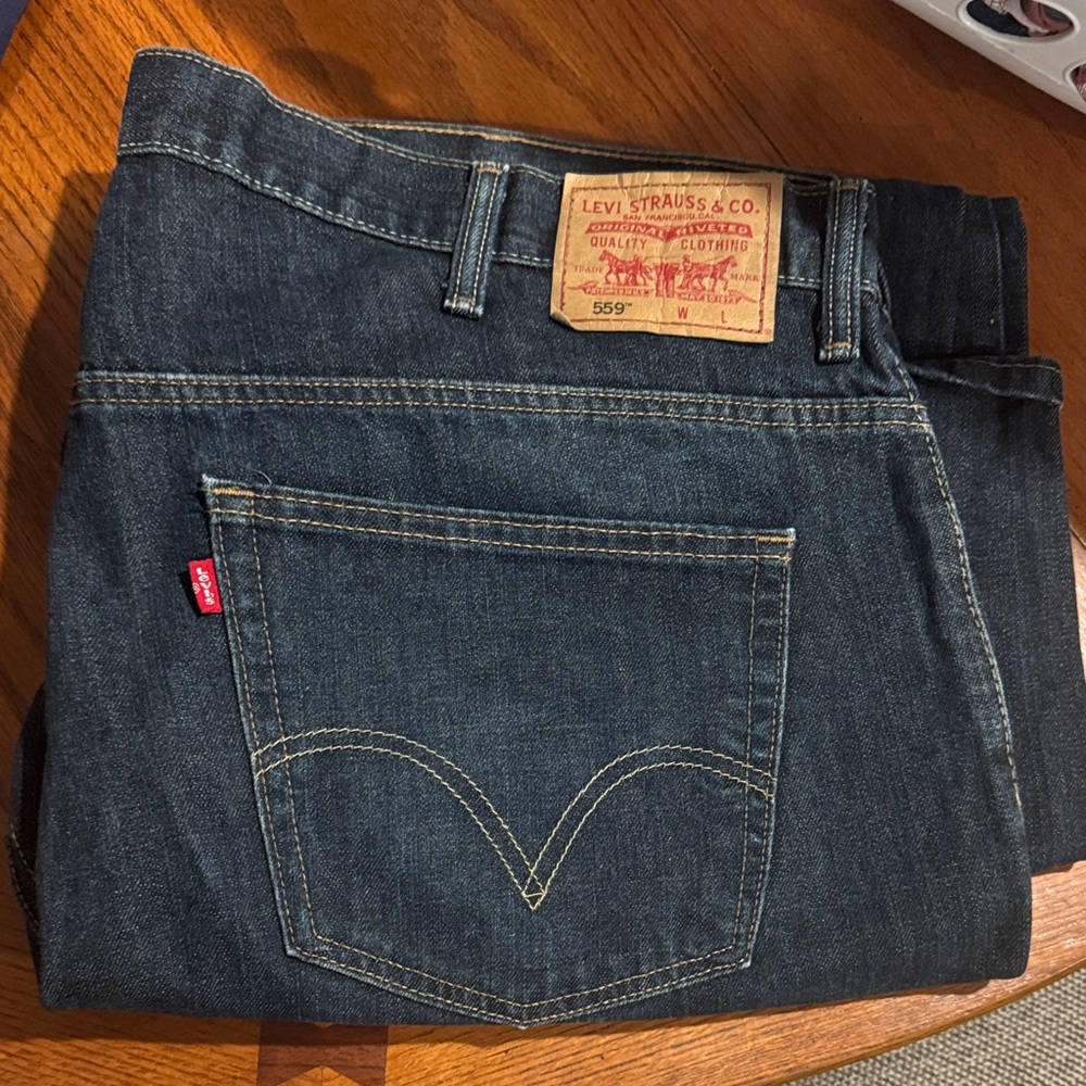 Levi's Men's Dark Blue Relaxed Jeans